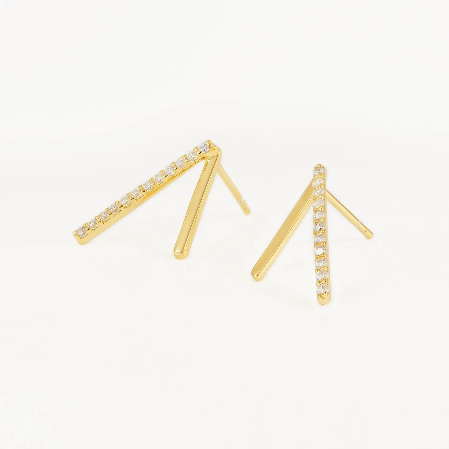 [-50%] V Stud Earrings