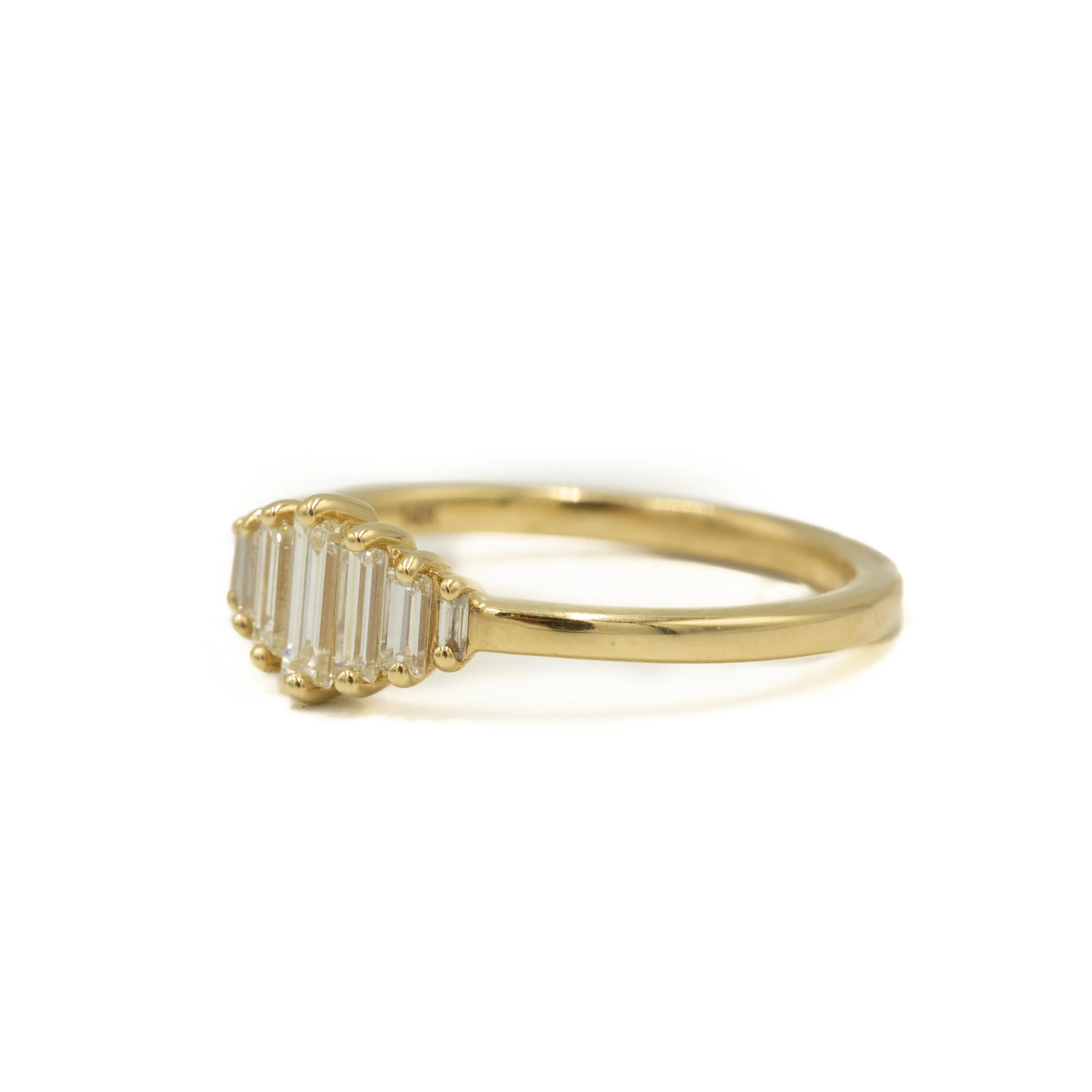 14ky .50ctw Stepped Baguette 7-Stone Diamond Ring