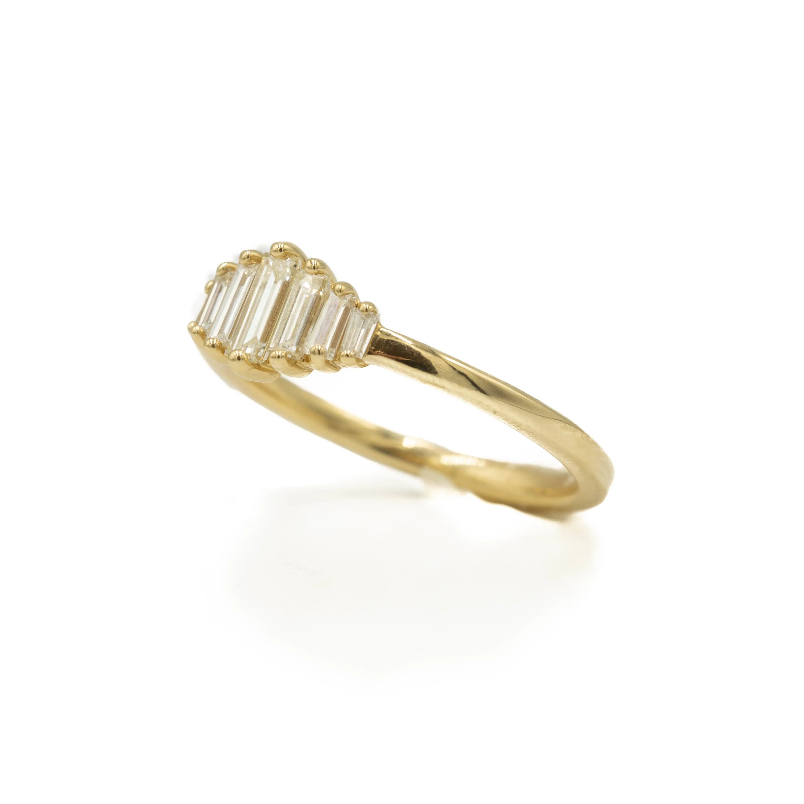 14ky .50ctw Stepped Baguette 7-Stone Diamond Ring