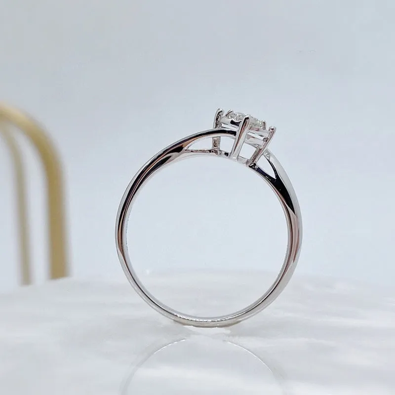 18K Gold Round Cut Natural Diamond 0.2 Carat Single Head Ring