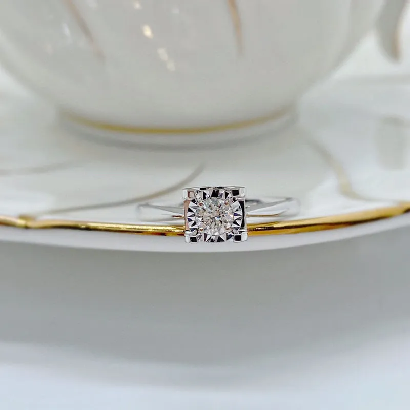 18K Gold Round cut Natural Diamond 0.2 Carat Single Head Ring