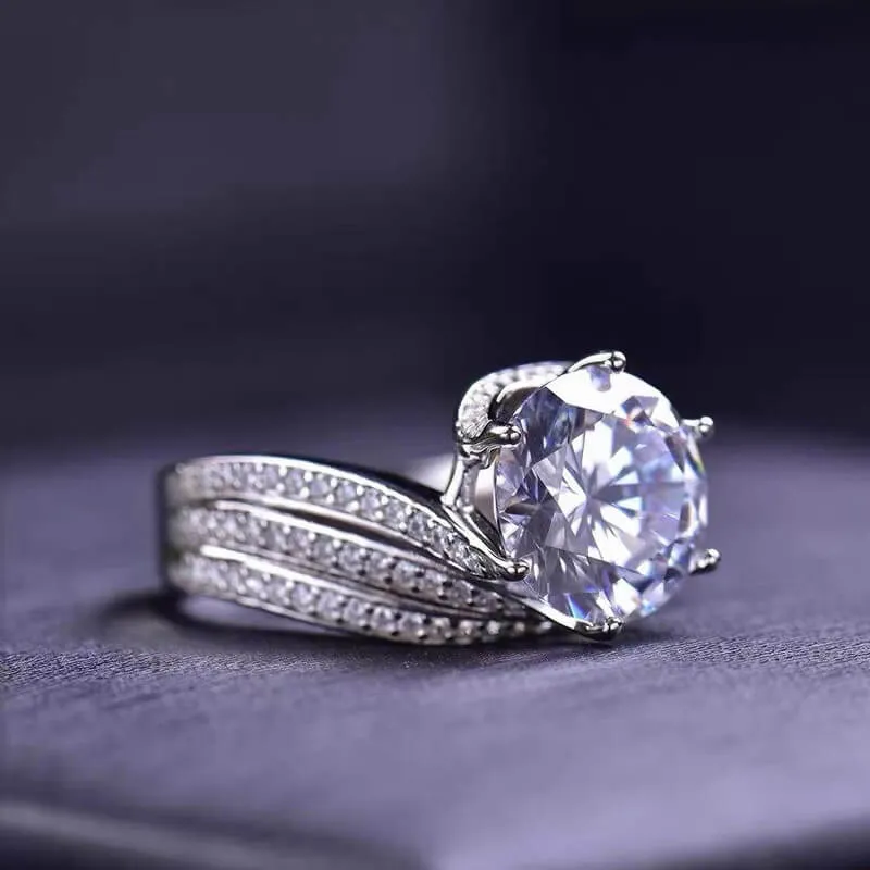 3.0ct Luxury Mossanite Wedding Band