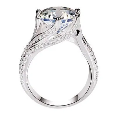 3.0ct Luxury Mossanite Wedding Band