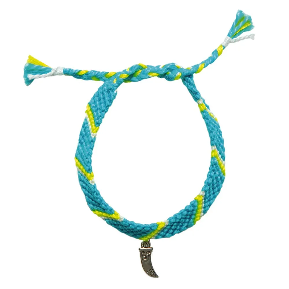 7 Brazilian Fluorescent Bracelets to Create