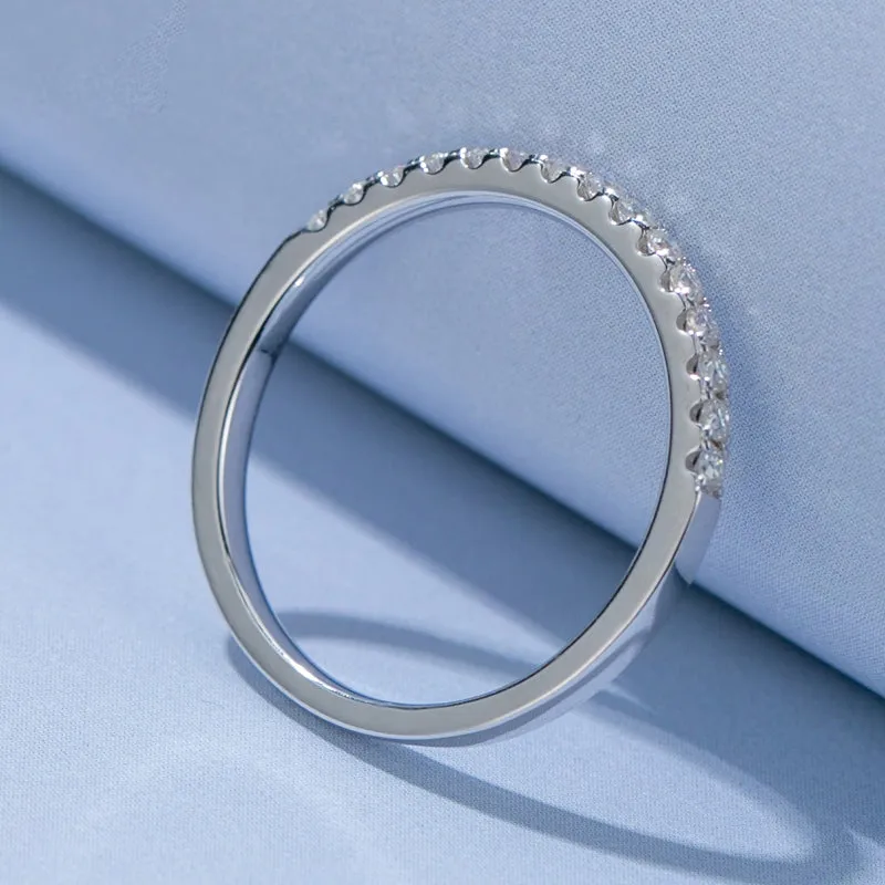 Ainuoshi Round Cut 1.5mm Moissanite Diamond Half Eternity Ring