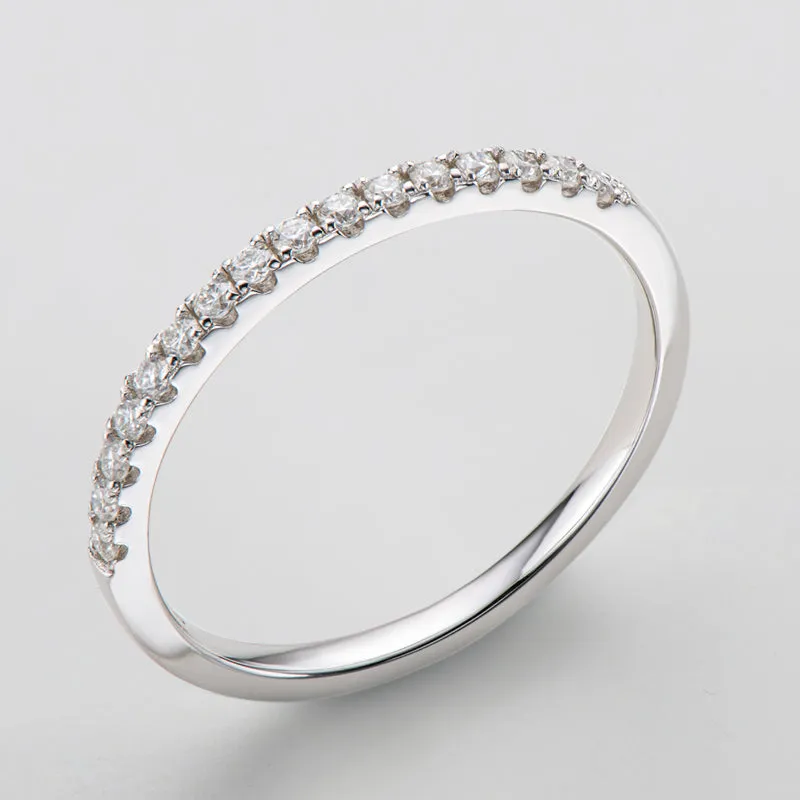 Ainuoshi Round Cut 1.5mm Moissanite Diamond Half Eternity Ring