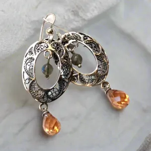 Chandelier Champagne Earrings - Eyes Wide Open.