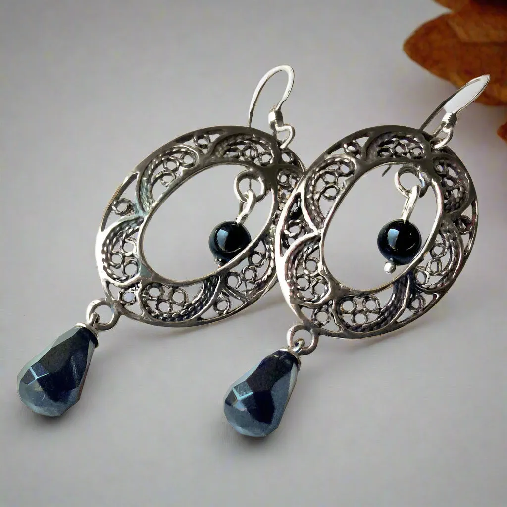 Chandelier Champagne Earrings - Eyes Wide Open.