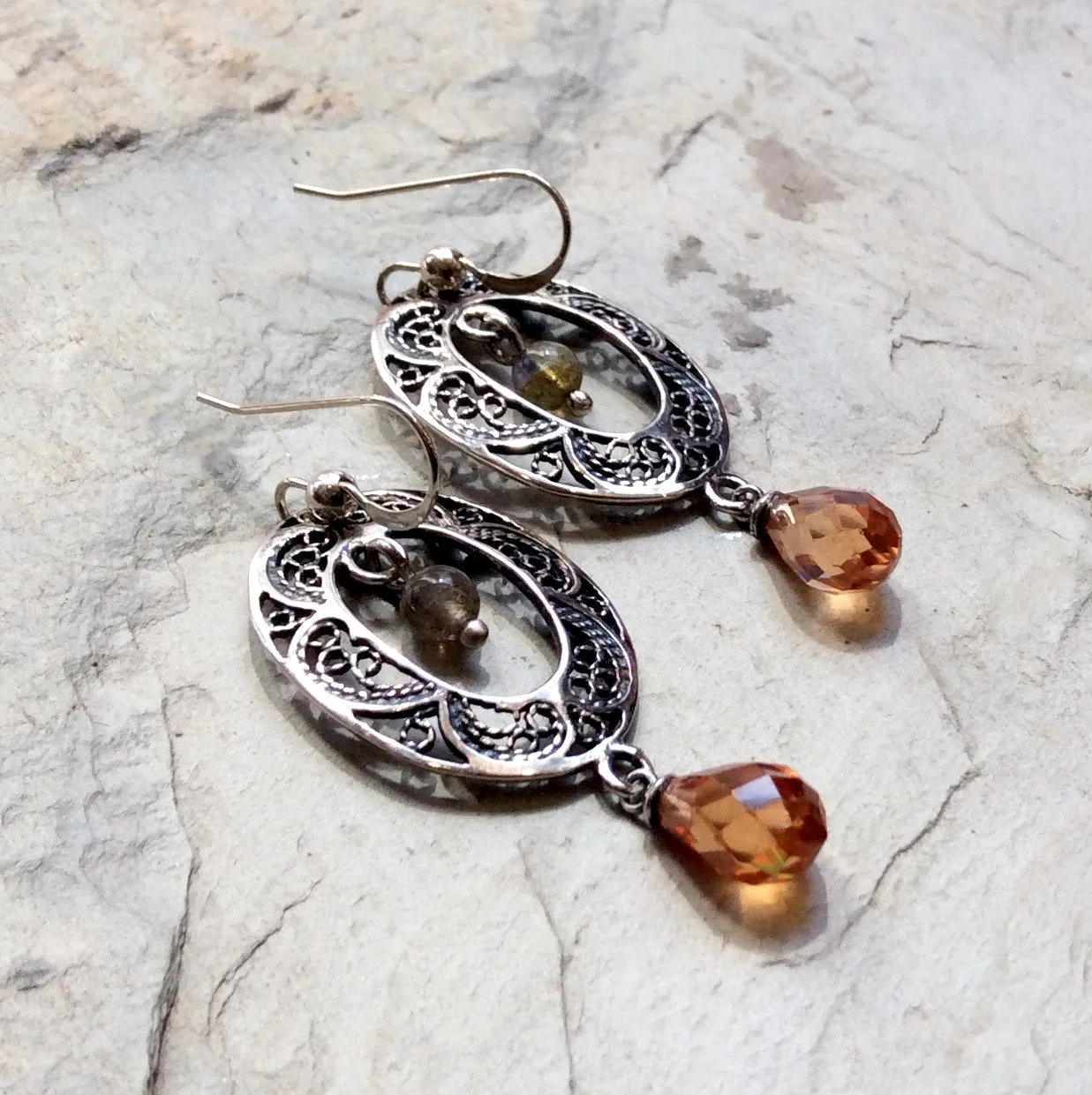 Chandelier Champagne Earrings - Eyes Wide Open.