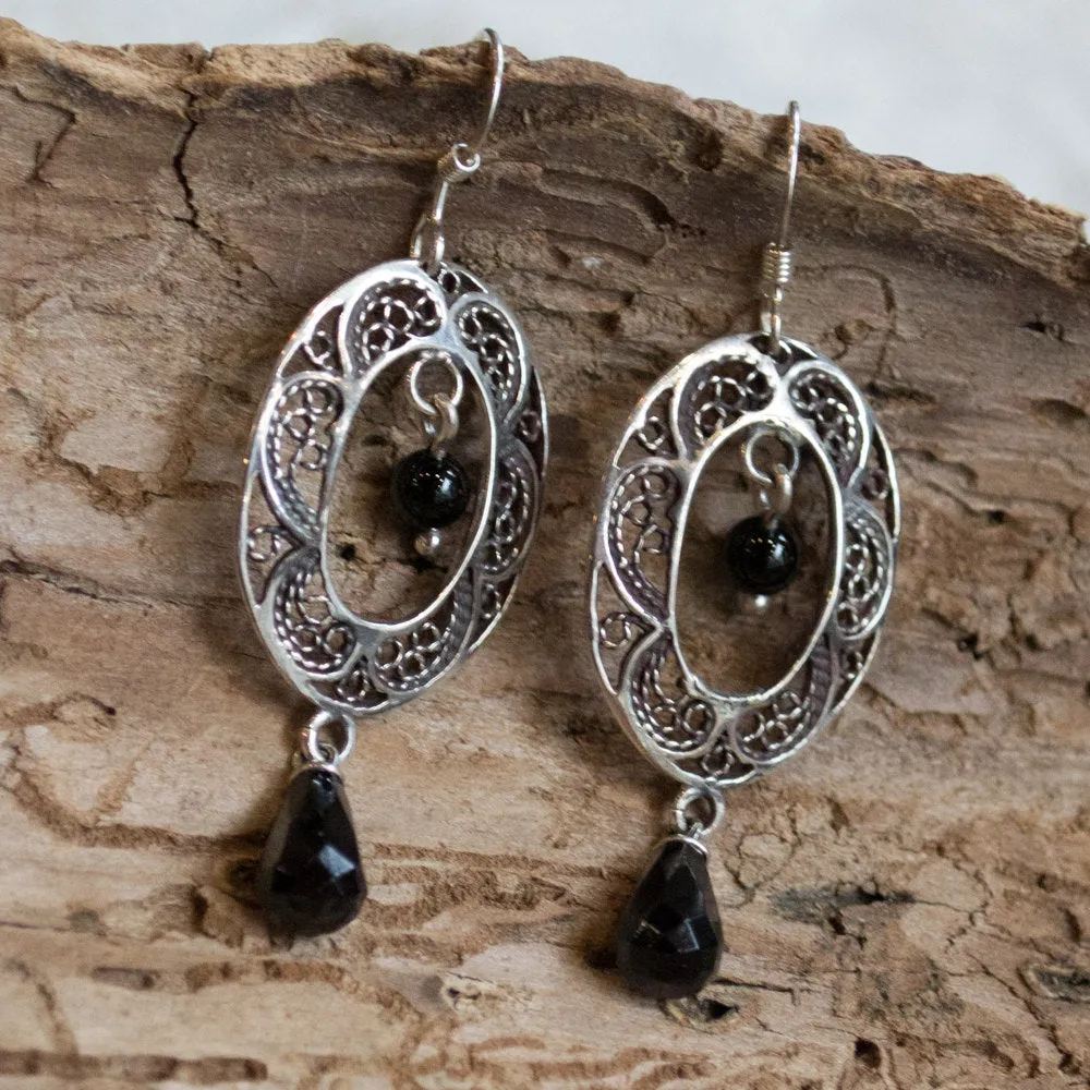 Chandelier Champagne Earrings - Eyes Wide Open.