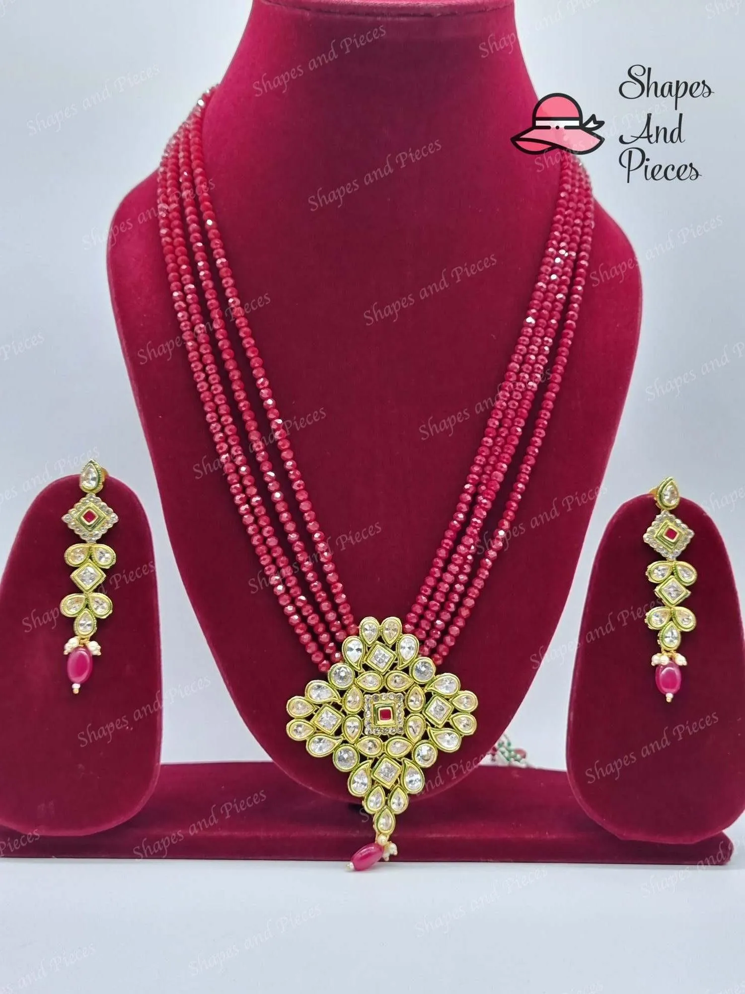 Chanton Necklace Set