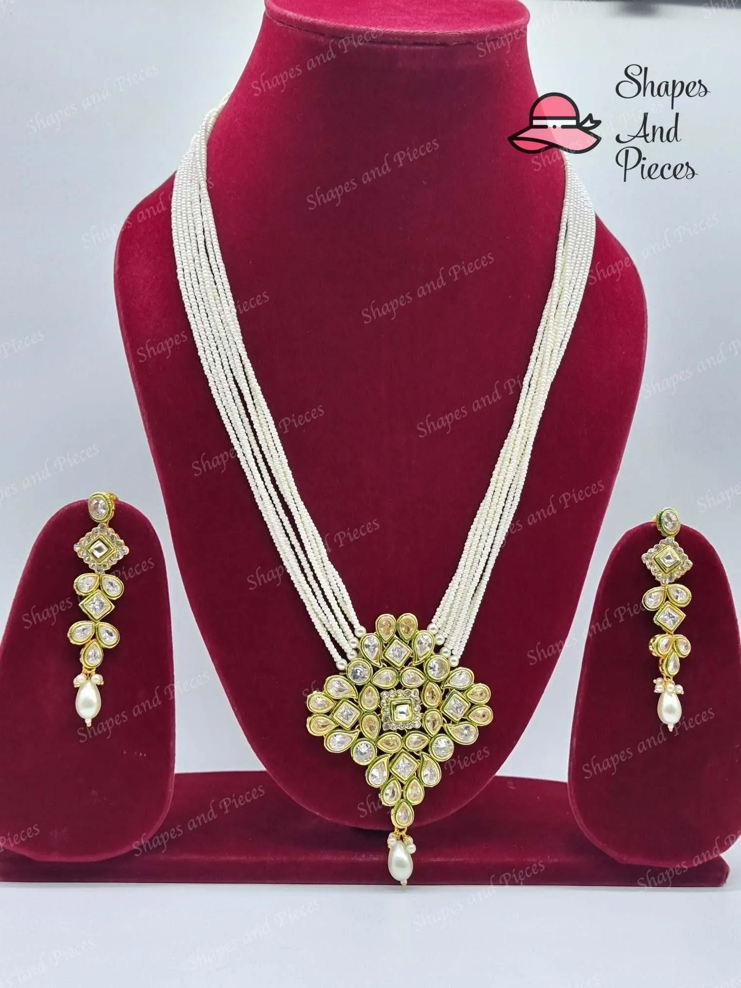 Chanton Necklace Set
