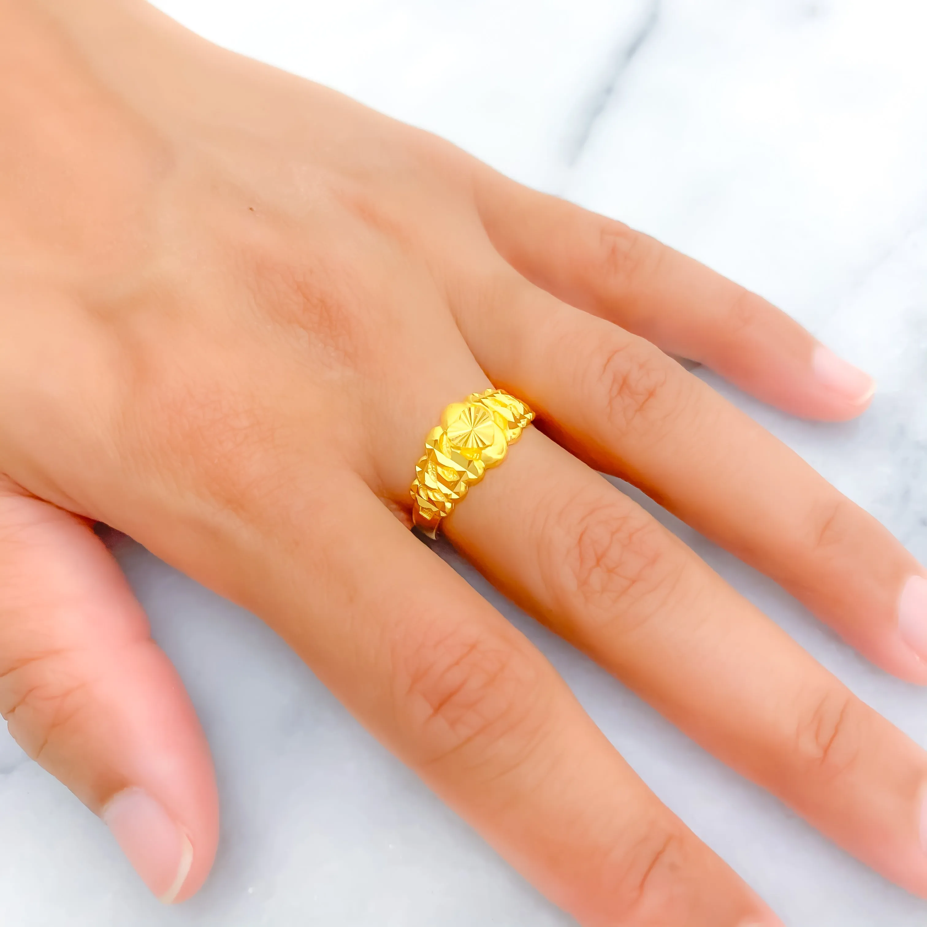 Chic Everyday 22k Gold Ring