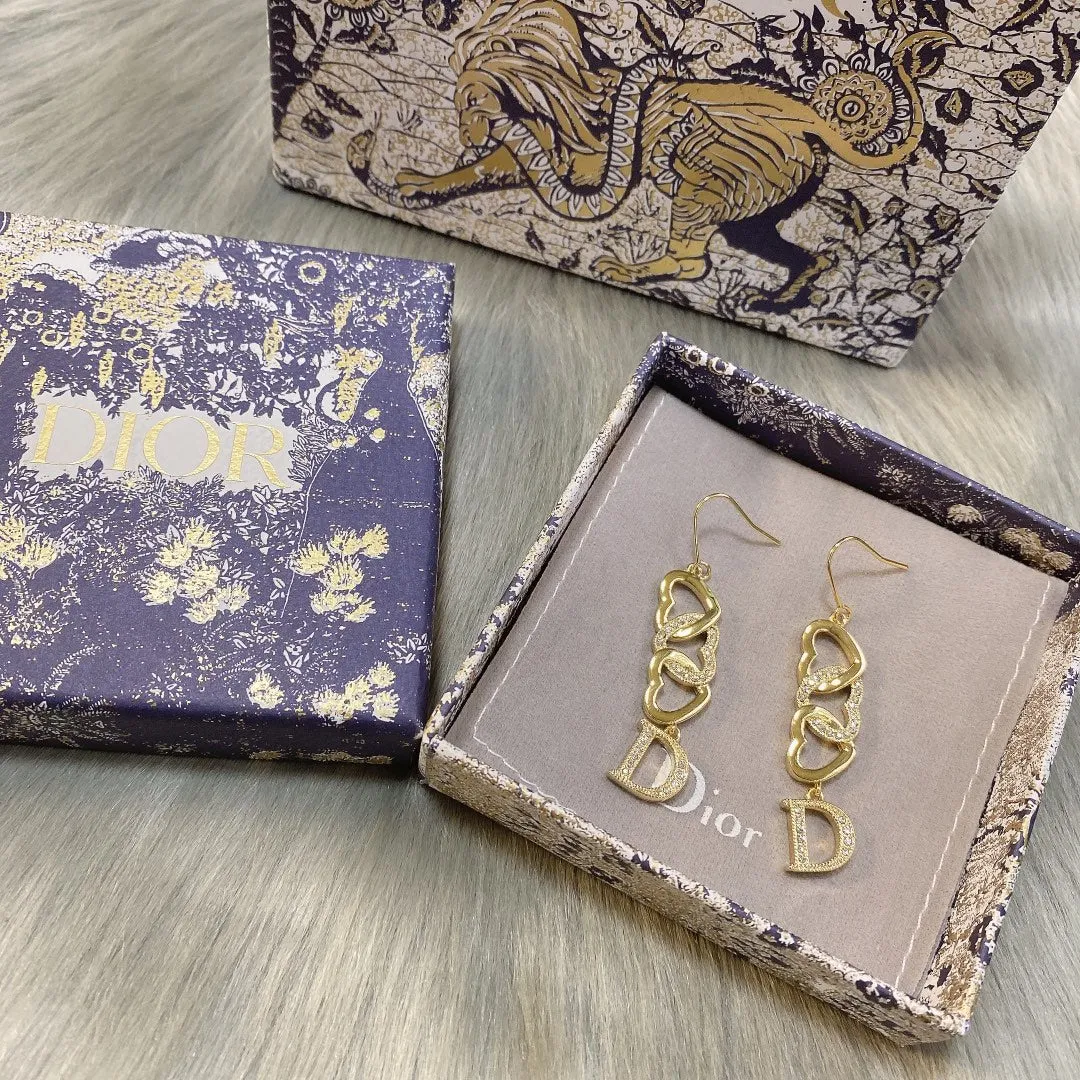 chic hoop earrings&nbsp;