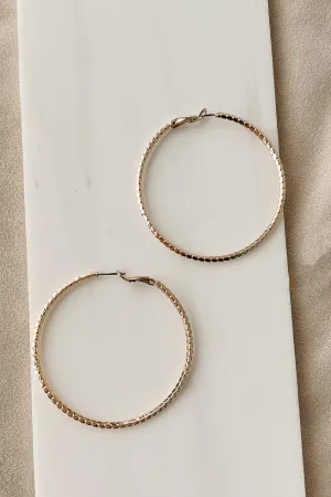 Chic Minimalism Textured Hoop Earrings (Gold)