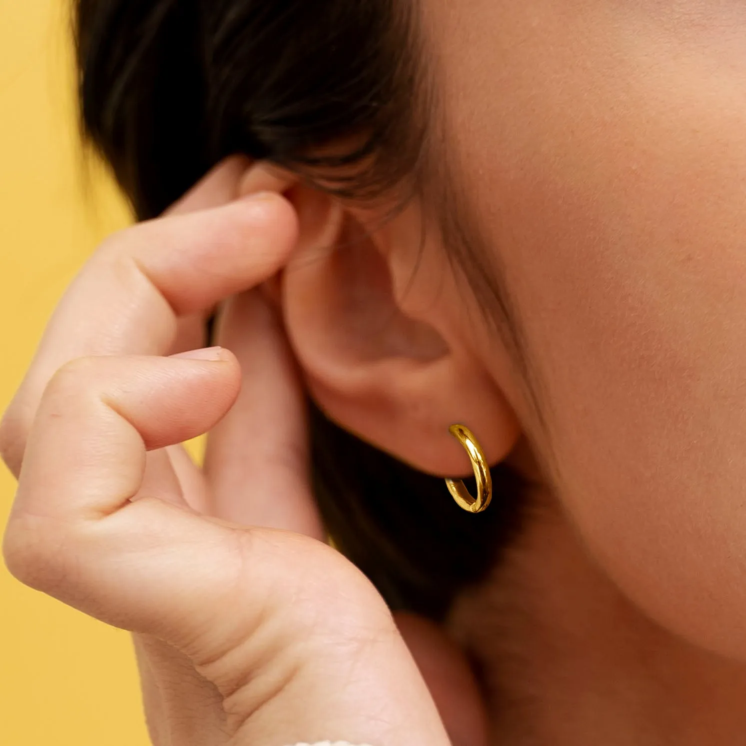 Chic Sleeper Hoop Earrings