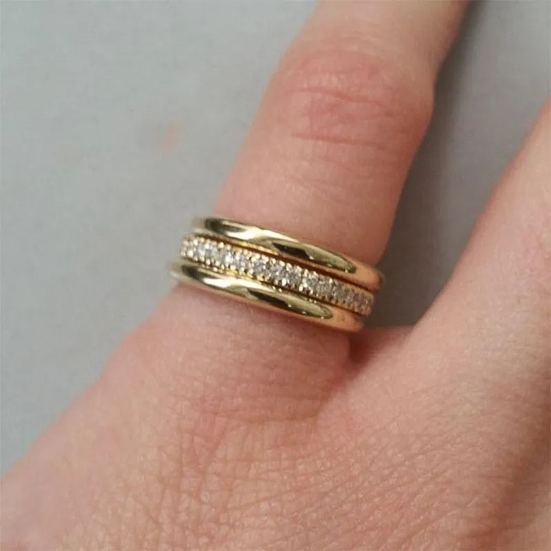 Classic Wedding Women Ring Simple Finger Rings With Middle Paved CZ Stones Understated Delicate Female Engagement Jewelry