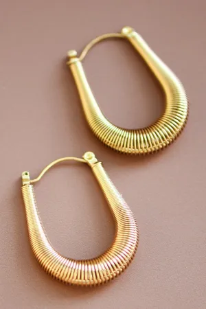 Coil Spring Hoop Earrings In Gold
