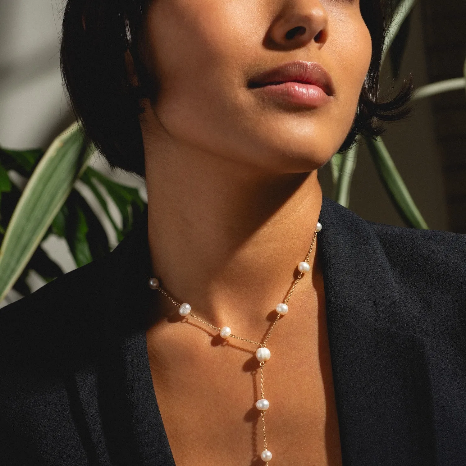 Dripping Pearl Lariat Necklace