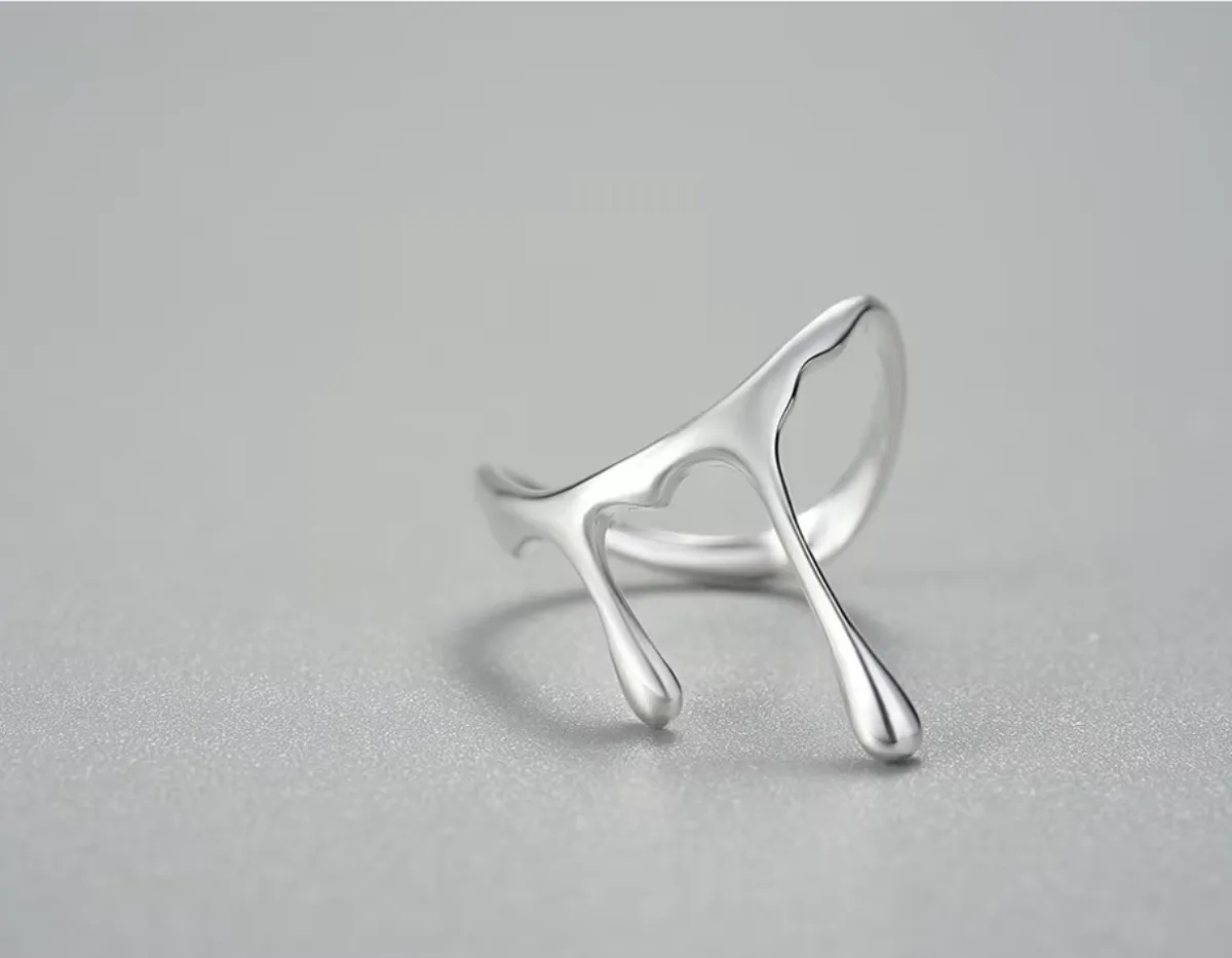 Drop Honey Fluid Dating Rings