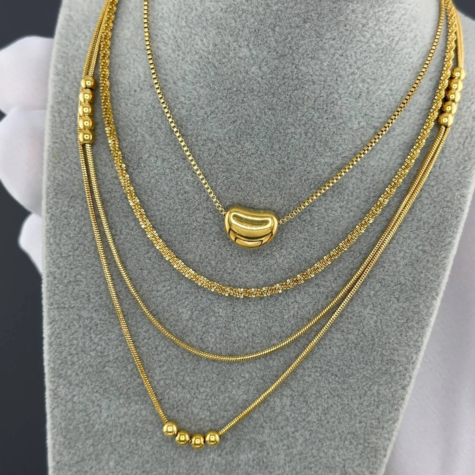 Elegant Chain Necklace in 18K Gold Plated Steel