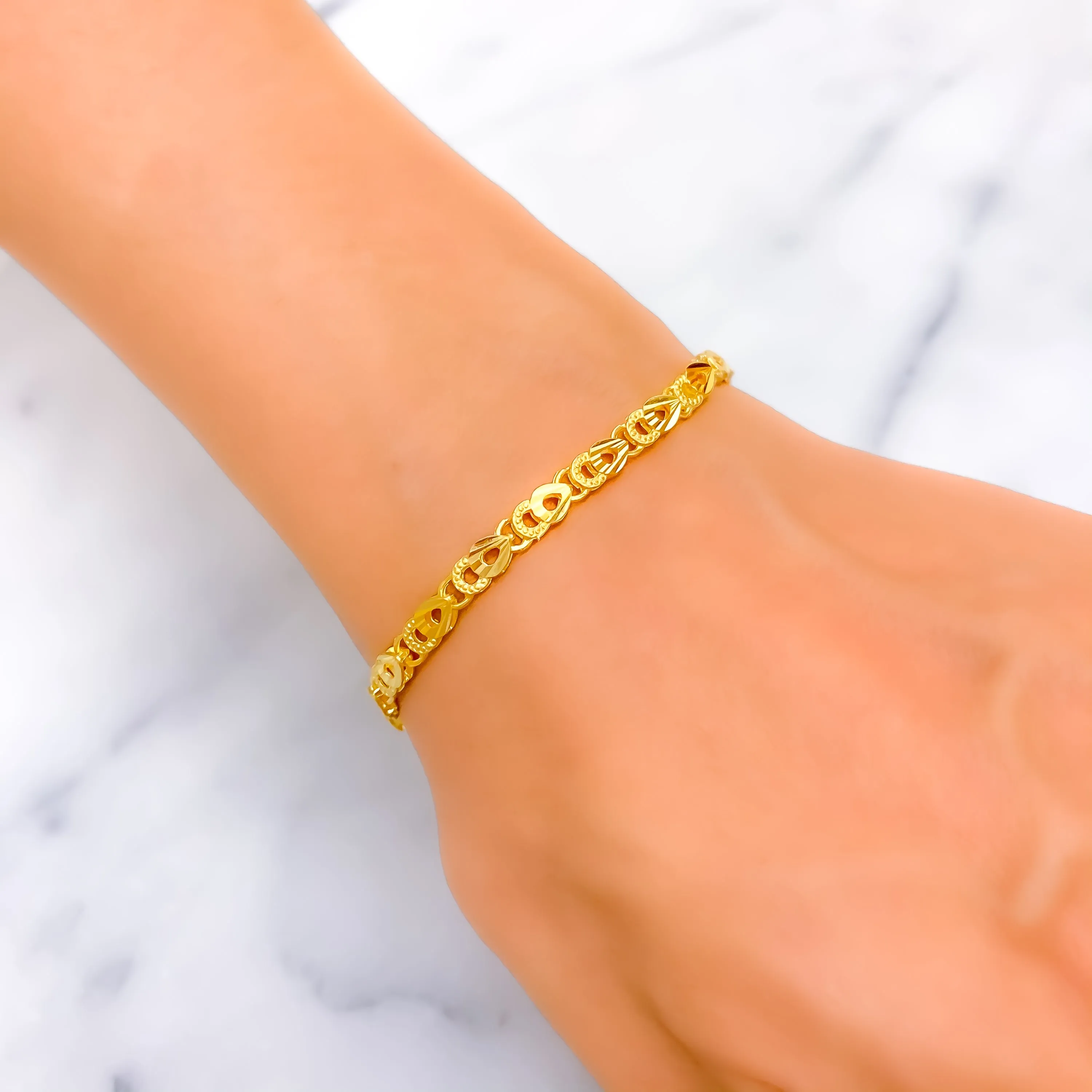Elegant Shimmering 22k Gold Bracelet