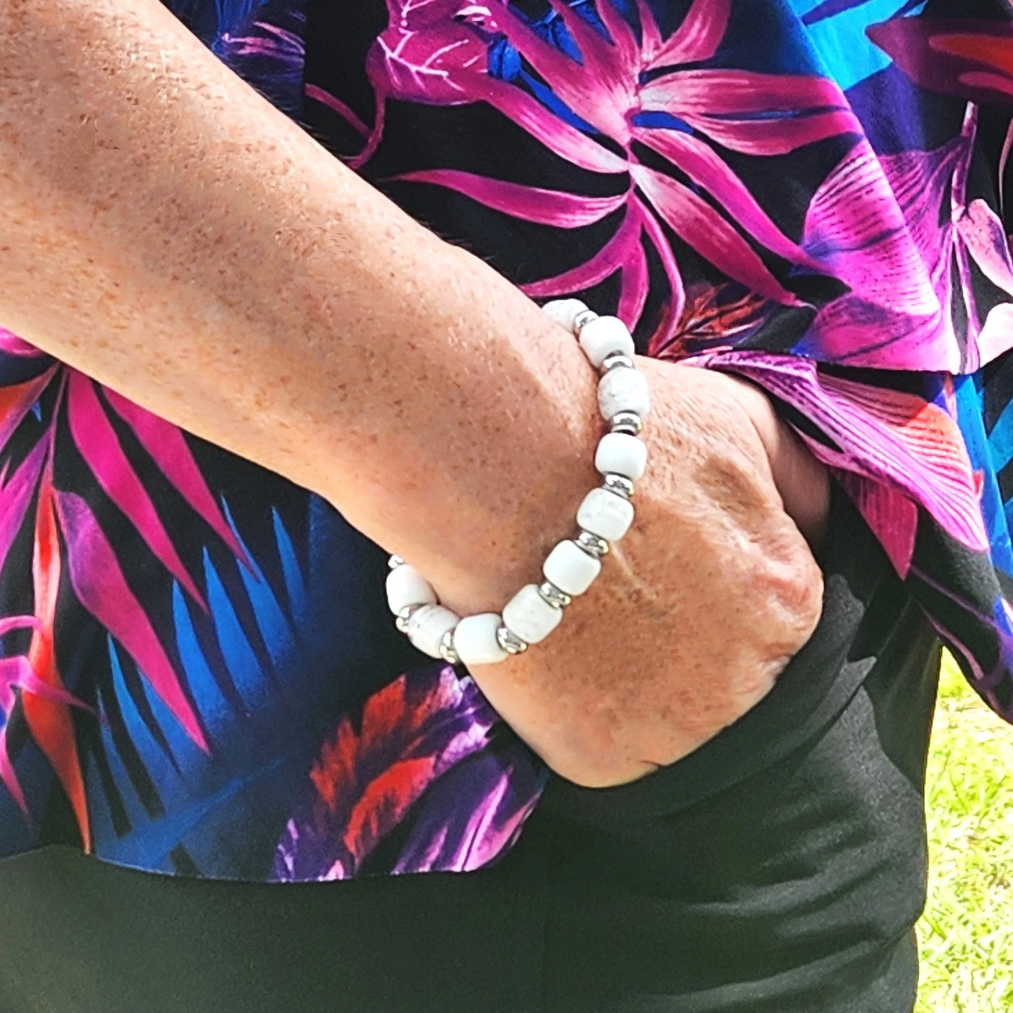 Eternal Bracelet with Cremation Ashes in Forest Green