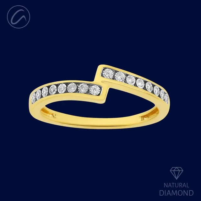 Fancy Upscale 18K Gold   Diamond Band