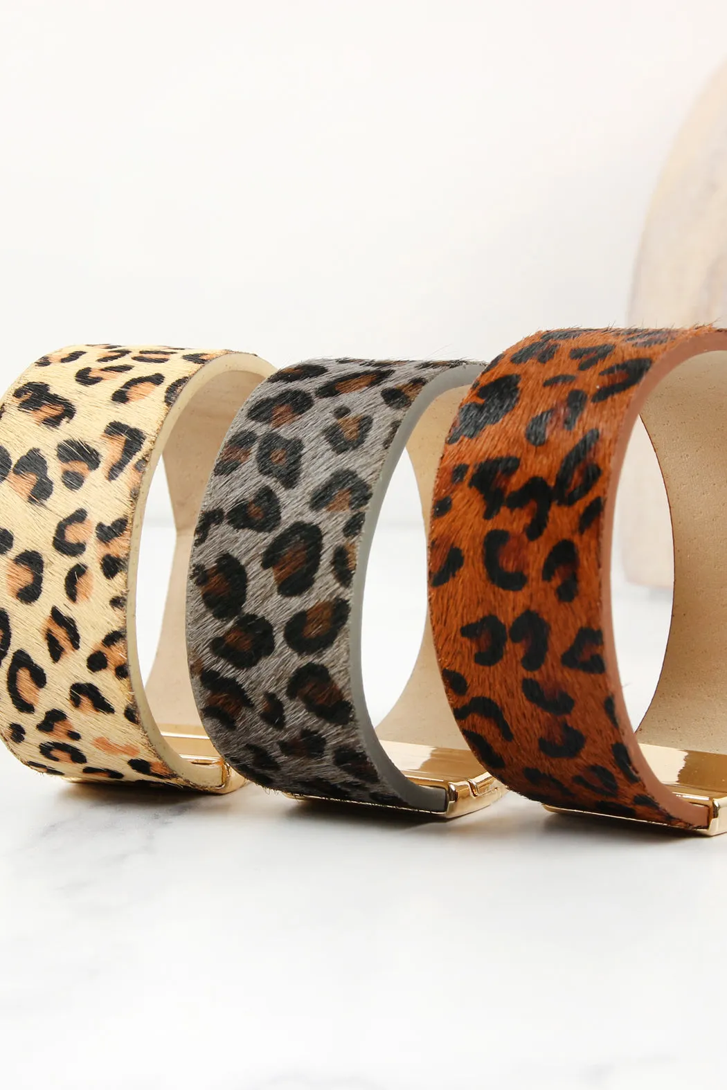 FAUX ANIMAL SKIN LEATHER BRACELET