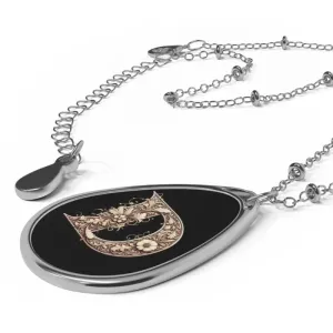 Glamorous Letter d Oval Necklace for Bold Style