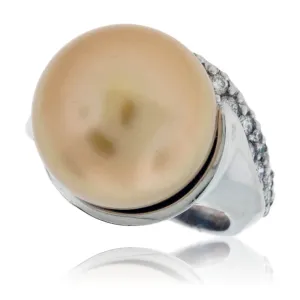 Golden Pearl & Diamond Ring