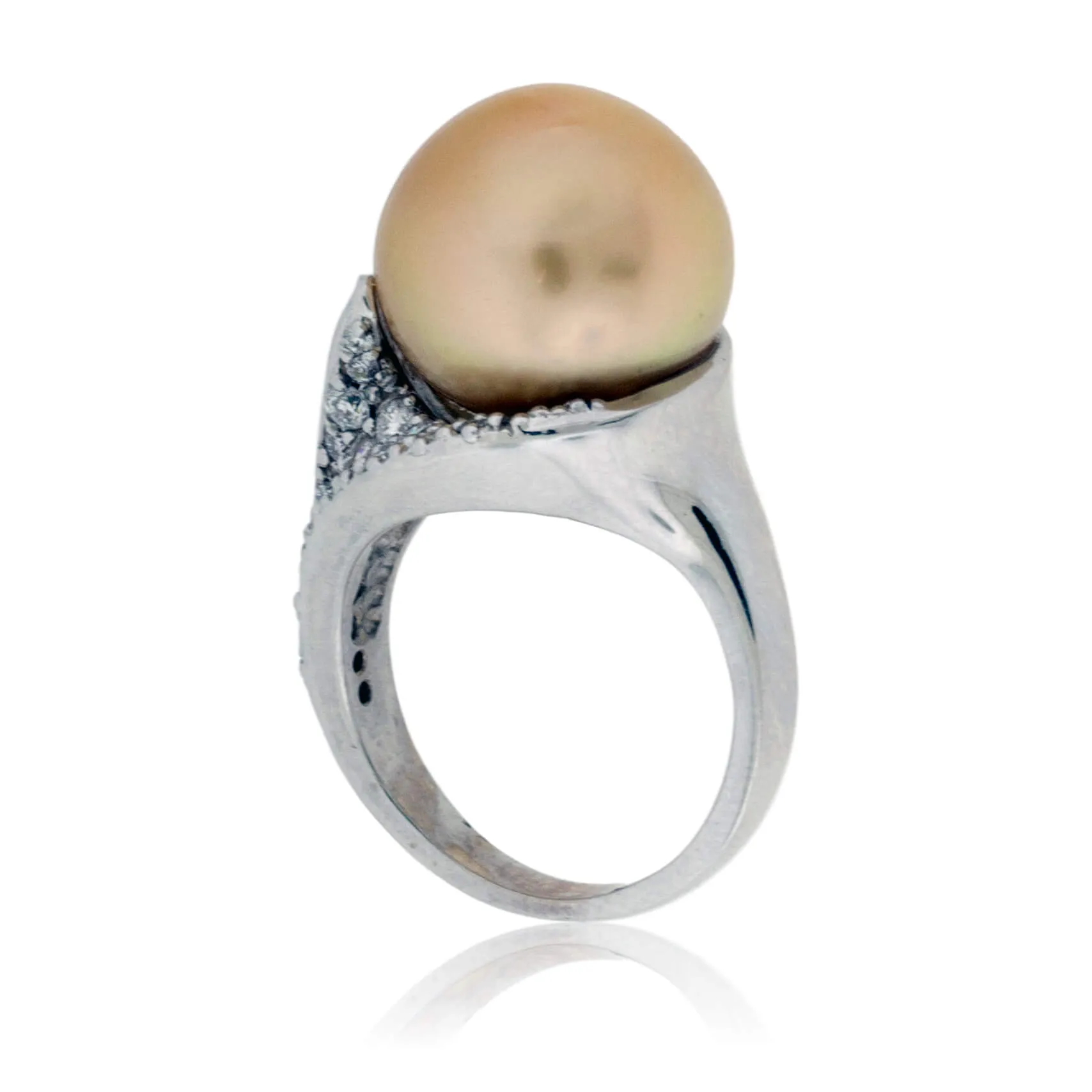 Golden Pearl & Diamond Ring