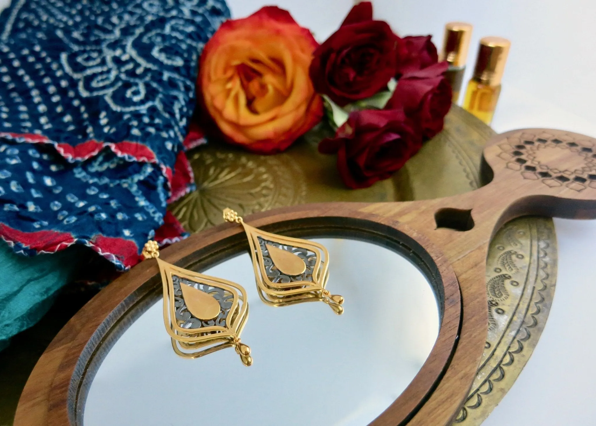 Gorgeous, gold plated, two-tone 'Chandni' drop earrings