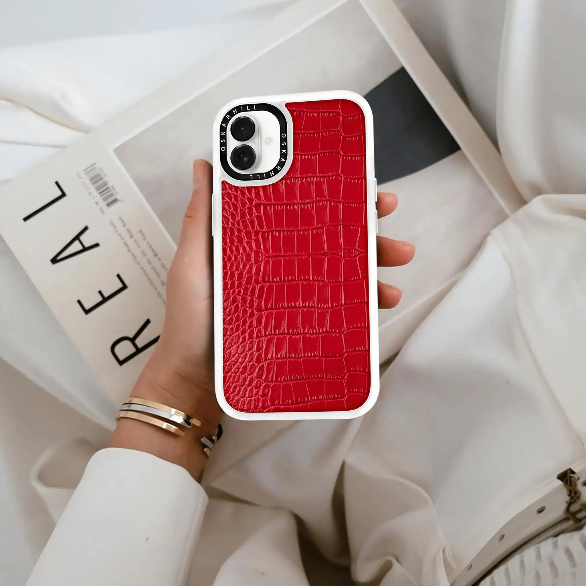 iPhone 16 Case Classic Alligator — Valentine Red