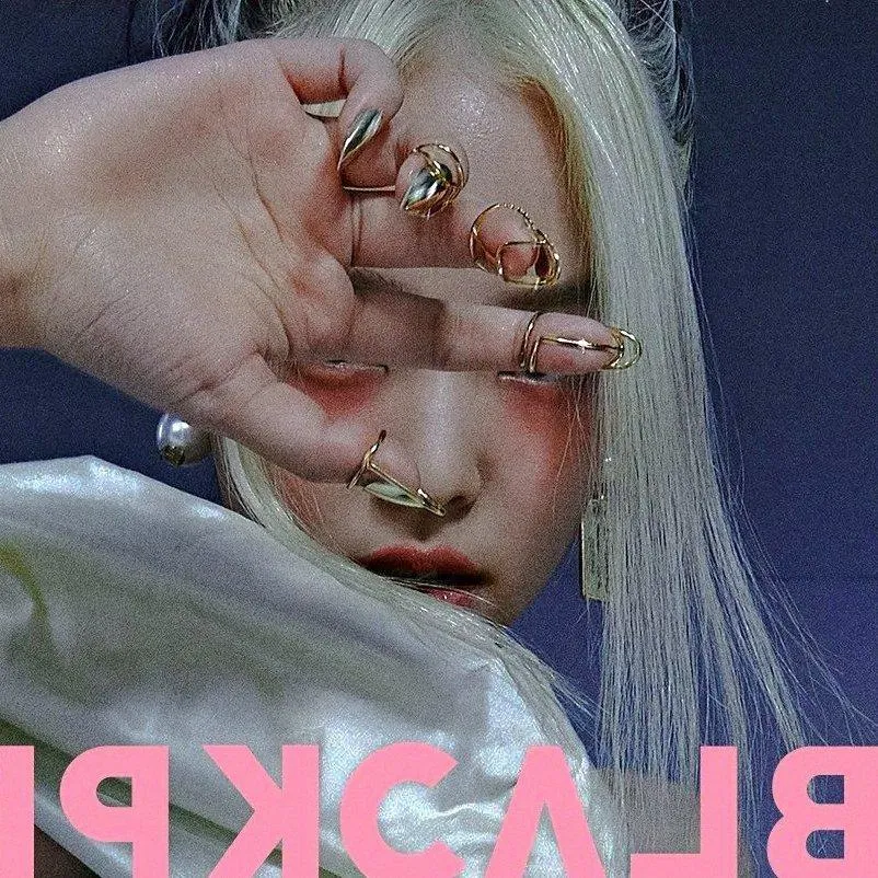 Jennie‘s Nail Rings