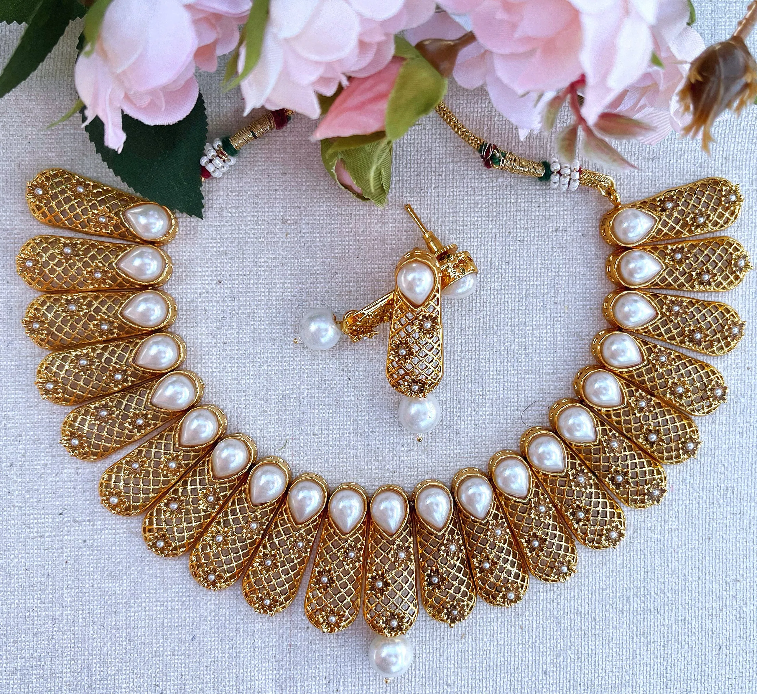 Kaysha Necklace Set