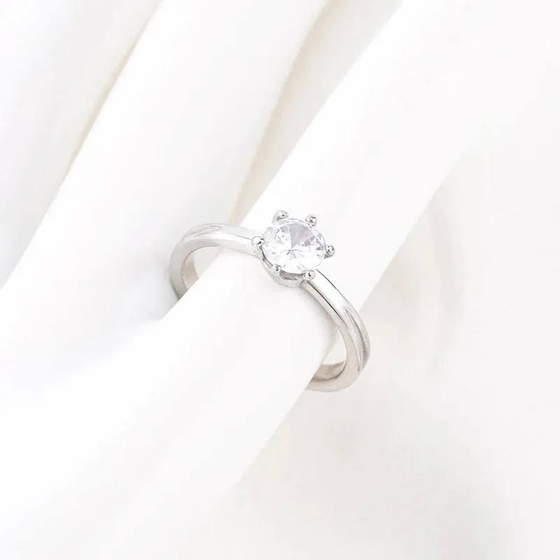 Light Luxury Ring
