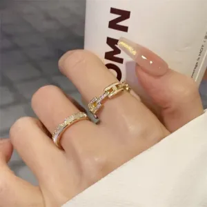 Light Luxury Zircon Shell Stackable Rings (Set of 2)