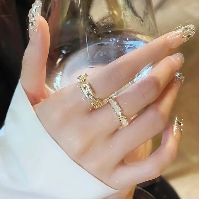 Light Luxury Zircon Shell Stackable Rings (Set of 2)