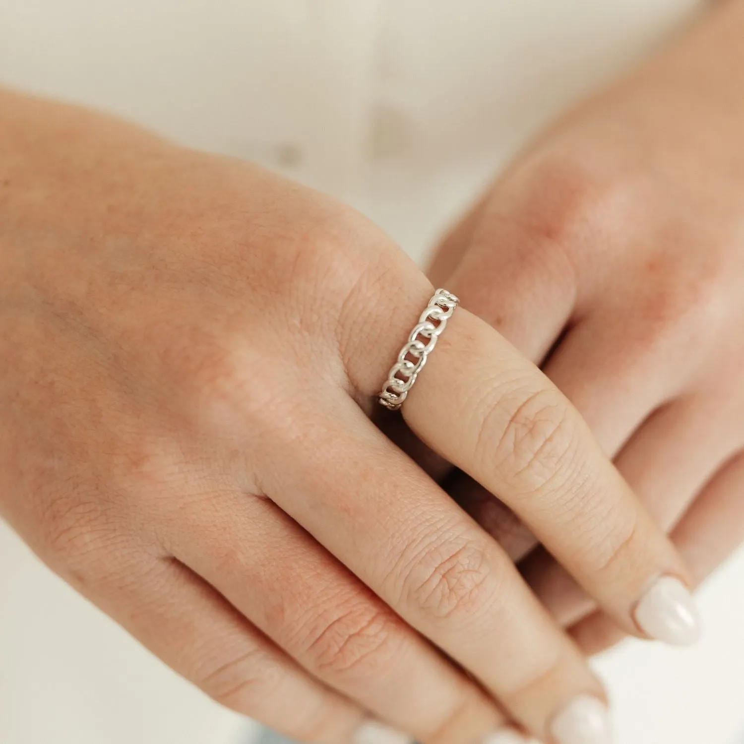 Liv Ring (Silver)