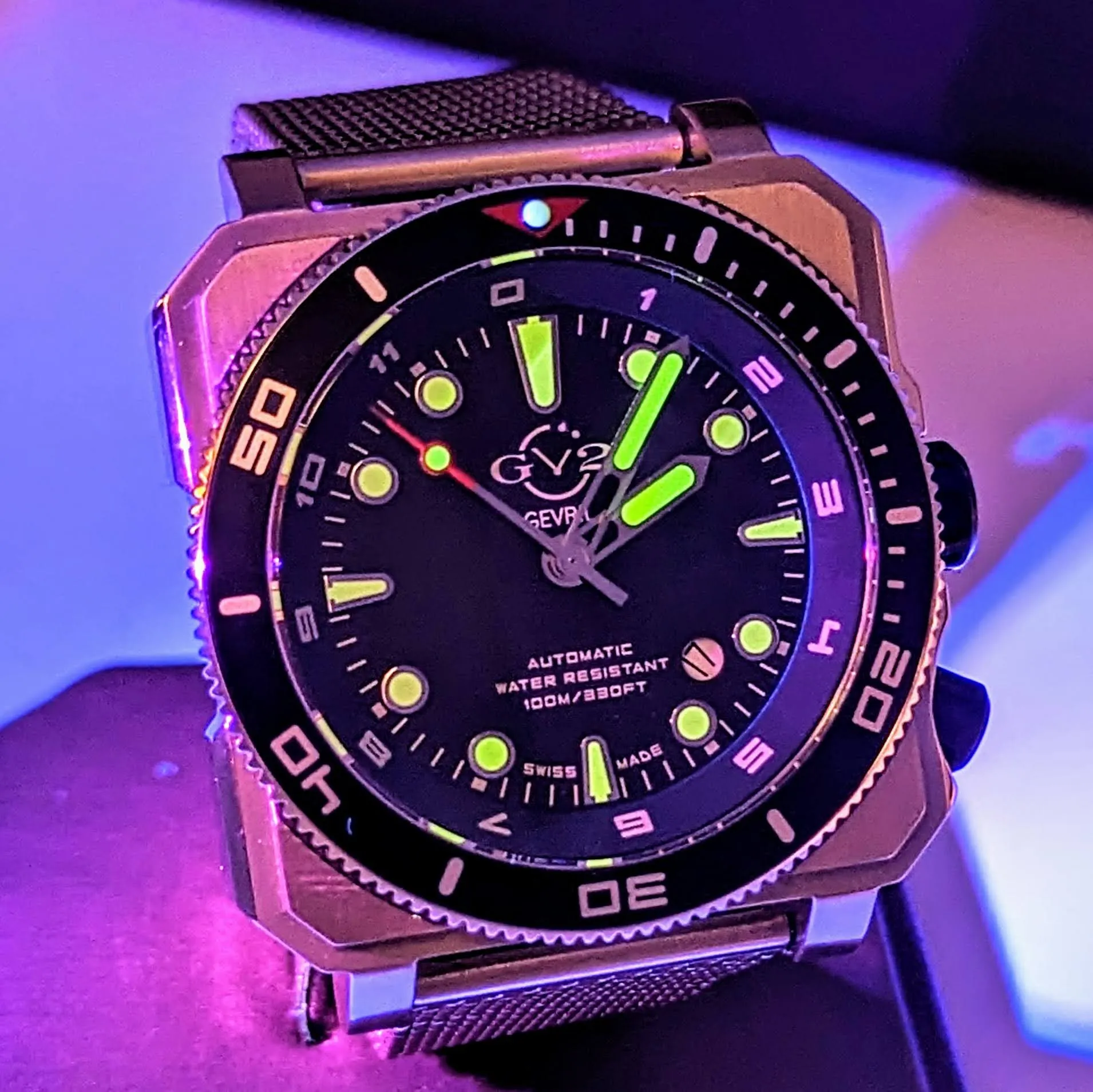 Luxury Gevril Wristwatch GV2 XO Submarine 44 Swiss Automatic Limited-Edition Watch