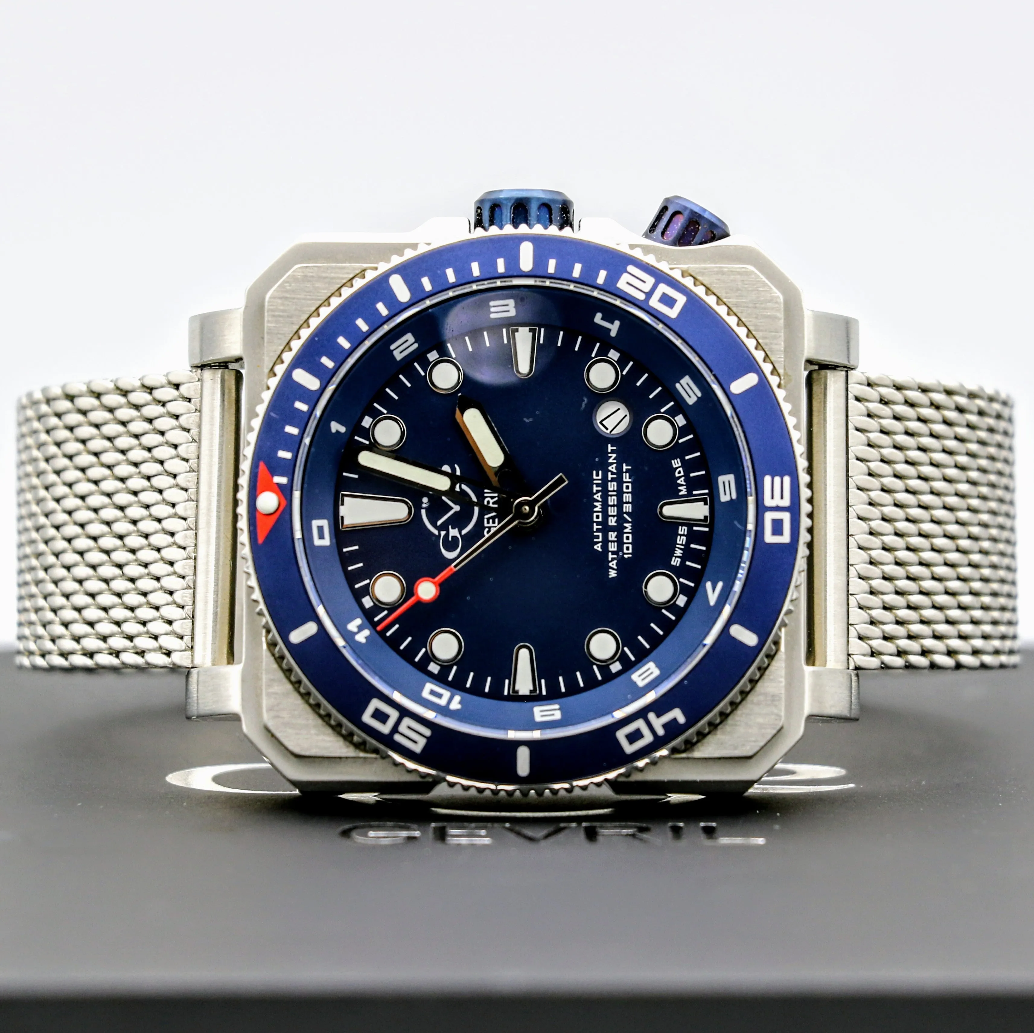 Luxury Gevril Wristwatch GV2 XO Submarine 44 Swiss Automatic Limited-Edition Watch