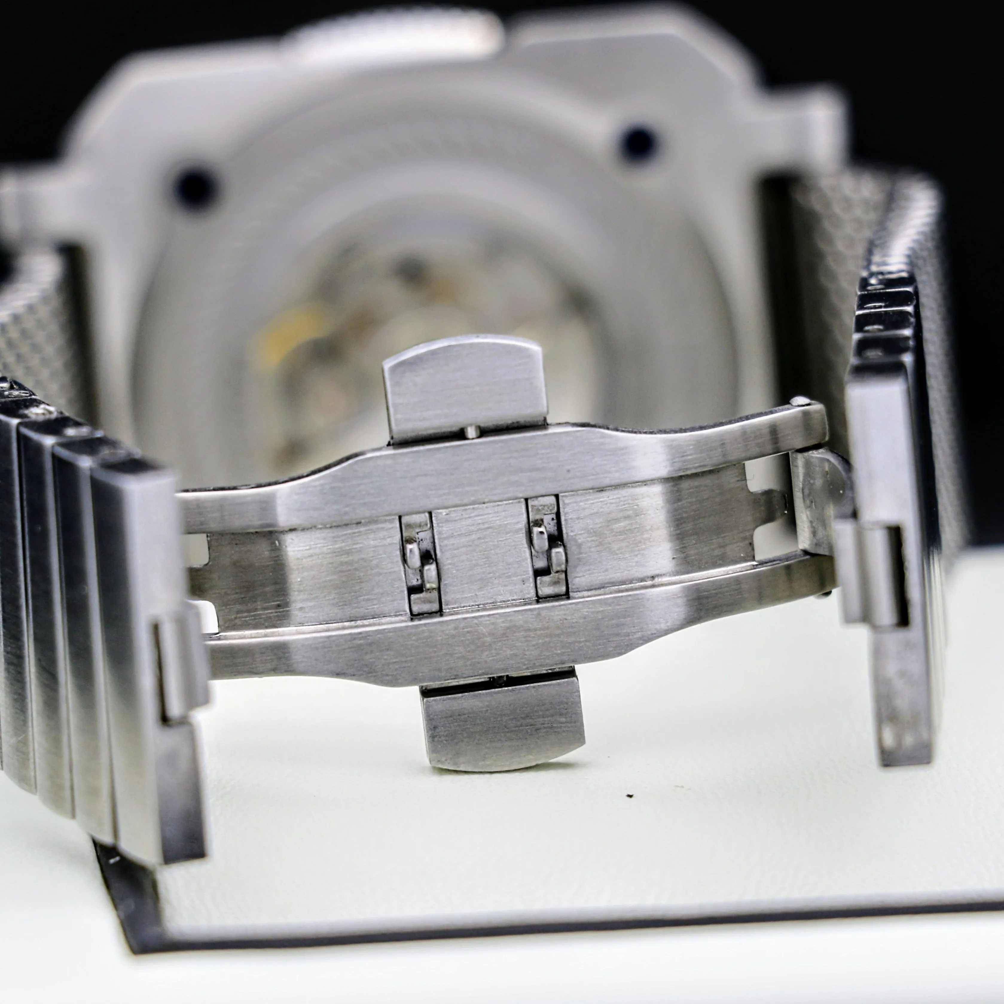 Luxury Gevril Wristwatch GV2 XO Submarine 44 Swiss Automatic Limited-Edition Watch