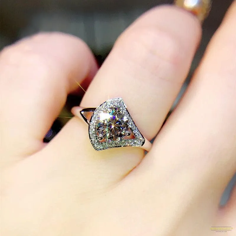 Maramalive™ Vintage Style Womens Moissanite Ring