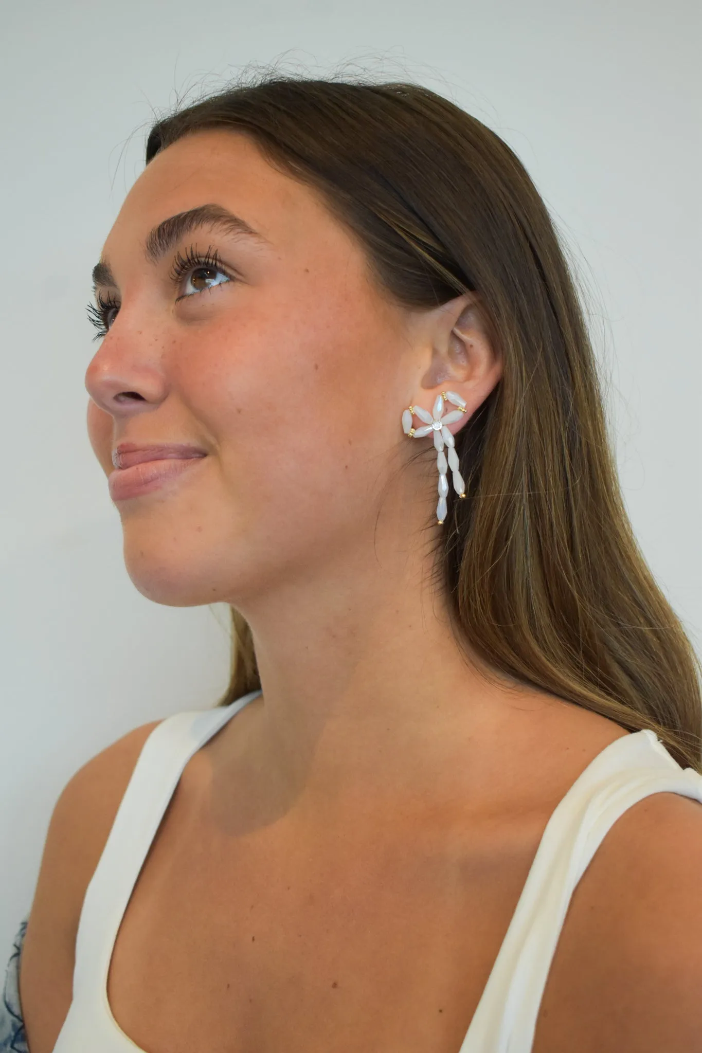 Megan Bow Drops- White