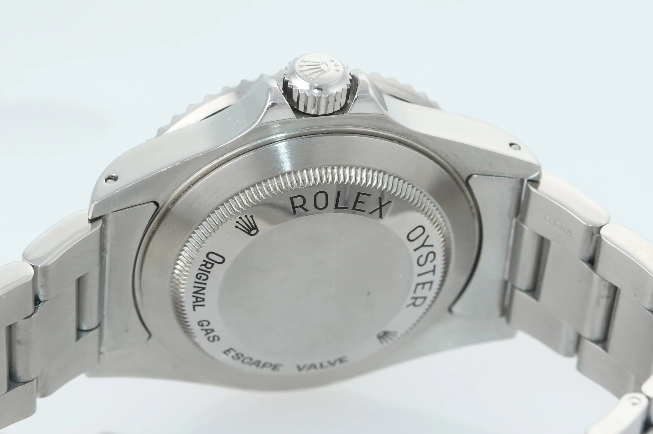 MINT Rolex Sea-Dweller Steel Date 16600 40mm Date Black Diver Watch Box