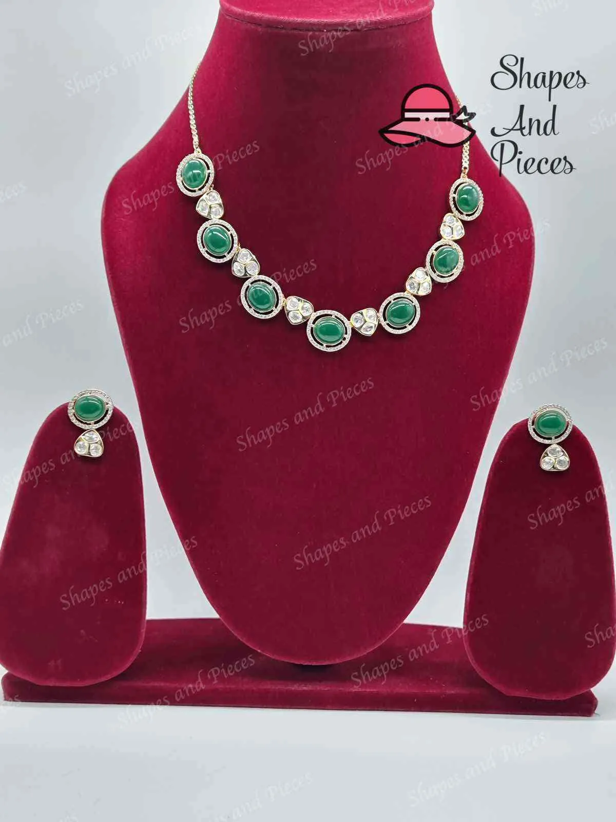 Monalisa Stones Necklace Set