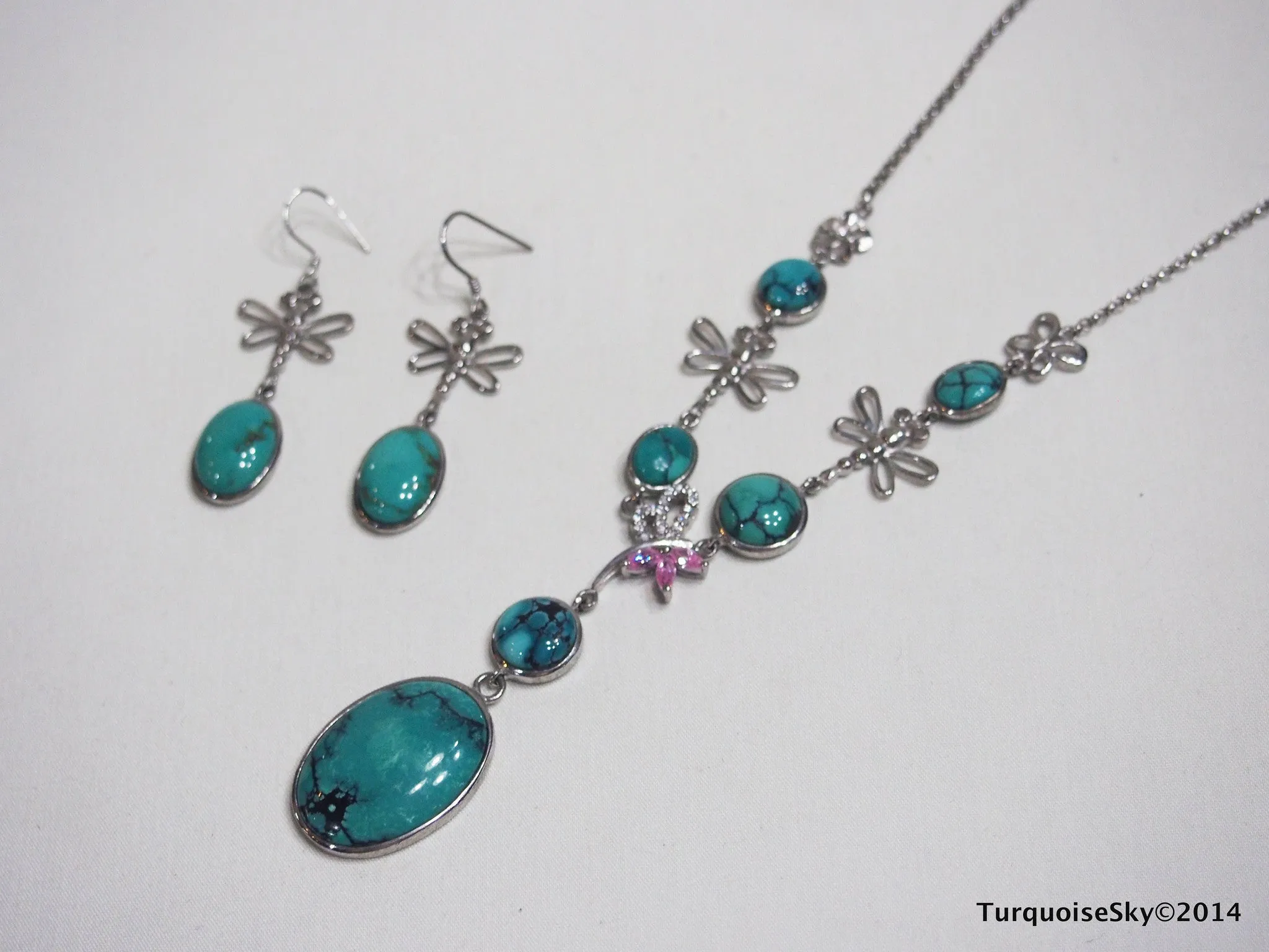 Natural turquoise necklace 20 inches