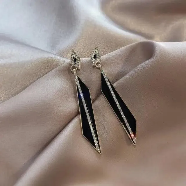 New Sparkling Round Black Fashion Women's Earrings Elegant Simple Design Jewelry For Girls And Ladies