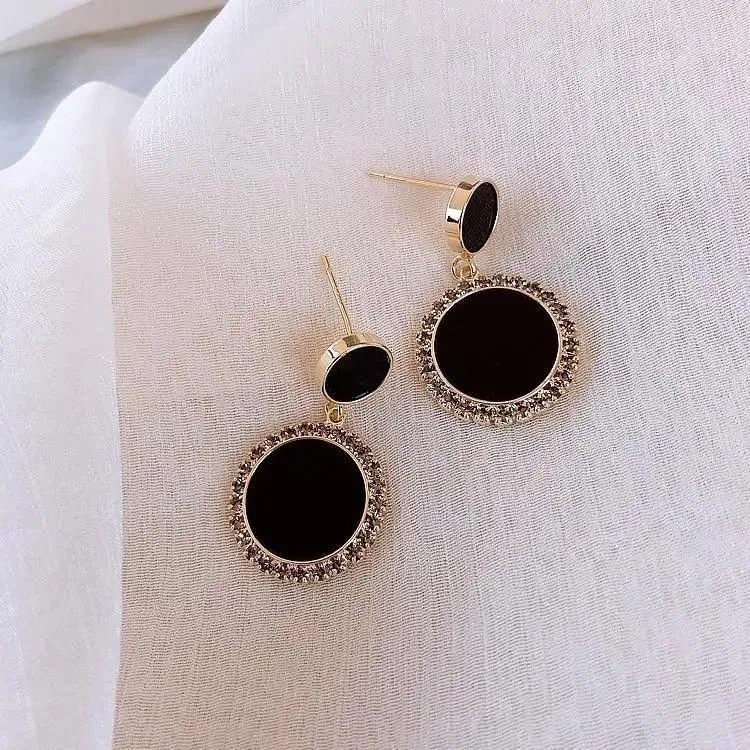 New Sparkling Round Black Fashion Women's Earrings Elegant Simple Design Jewelry For Girls And Ladies